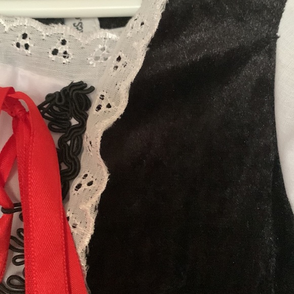 Little Red Riding Hood Costume - Picture 8 of 12